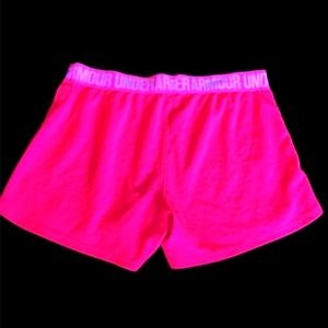 Under Armour shorts large
